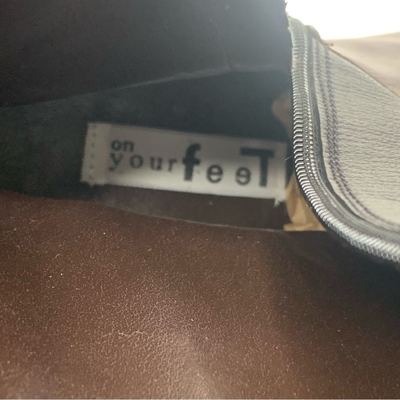 On Your Feet Bonanza Heeled Leather Western Boots - Picture 8 of 9